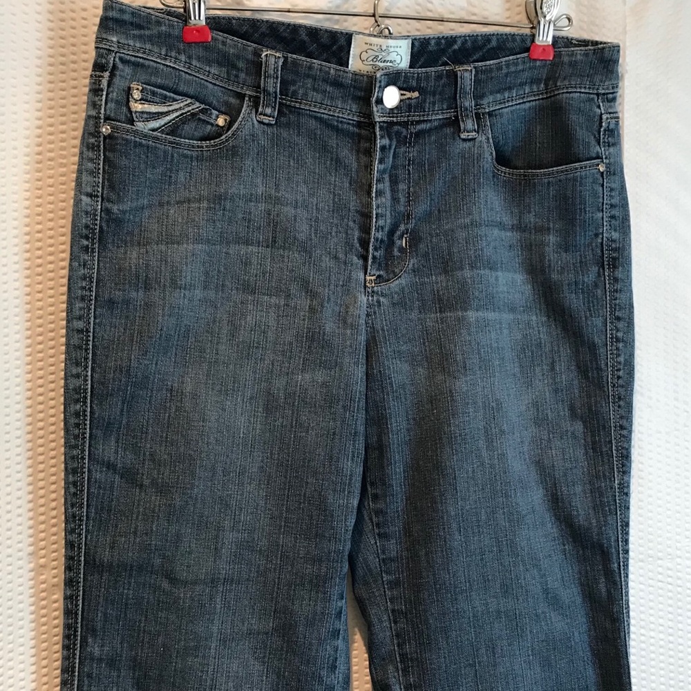 👖 White House Black Market Boot Cut denim jeans